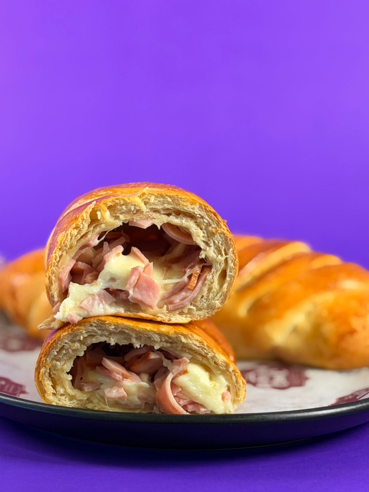 Cachito de jamón y queso